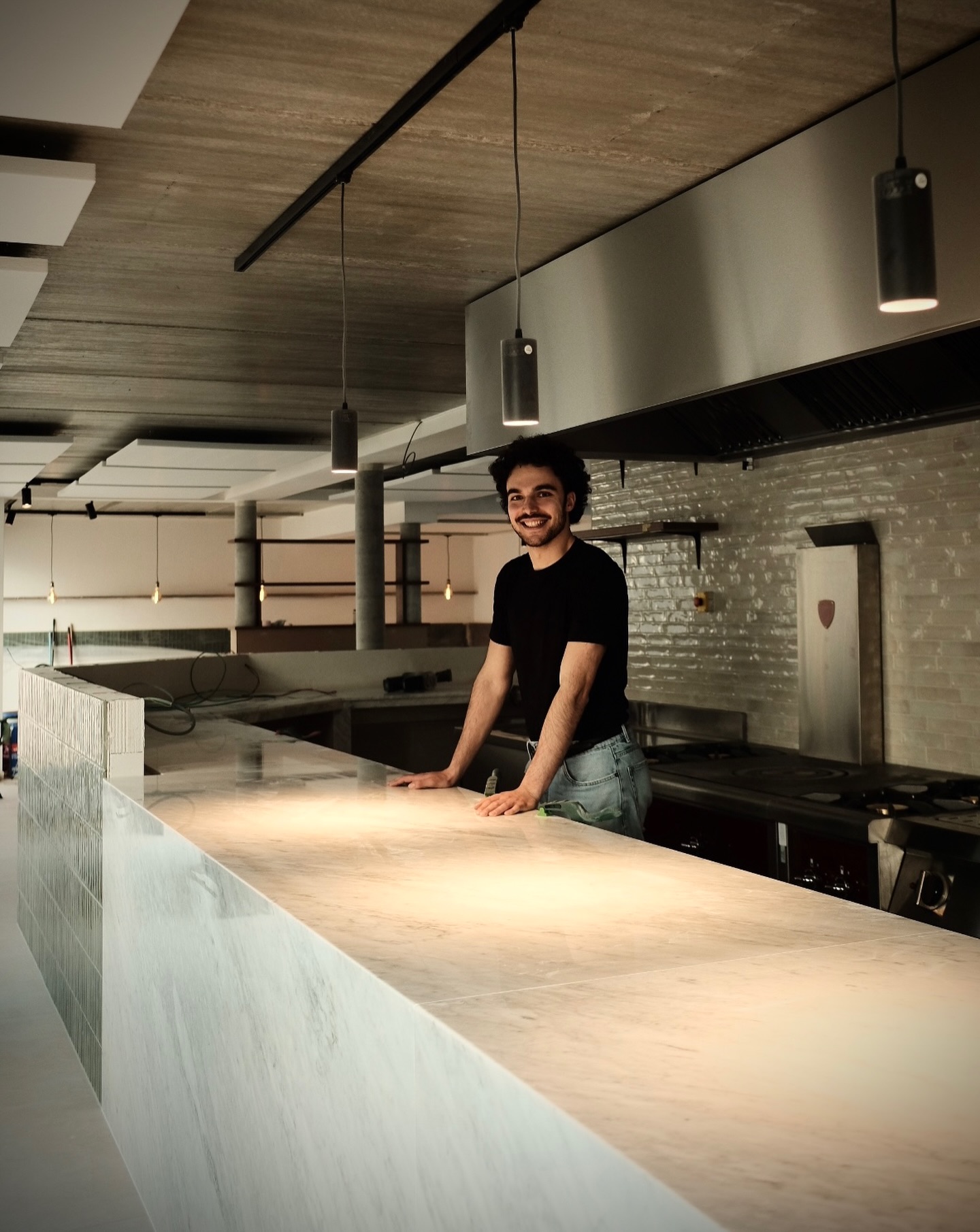 Chef Fabio faisant des pâtes